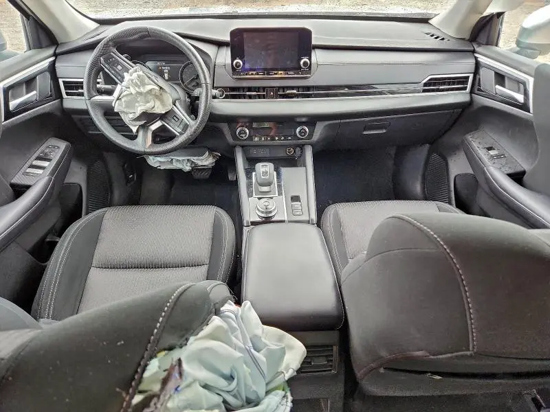 2023 MITSUBISHI OUTLANDER ES  