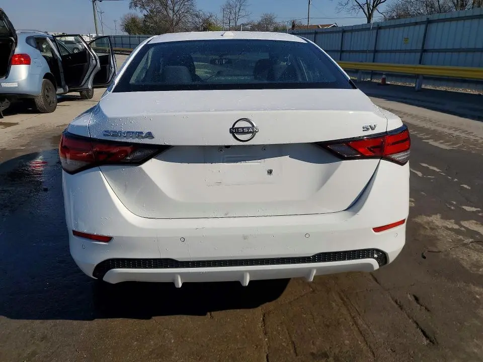 2024 NISSAN SENTRA SV  