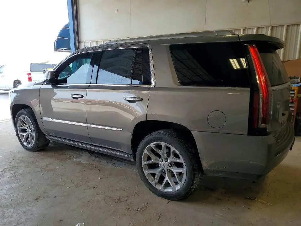 2017 CADILLAC ESCALADE PLATINUM  