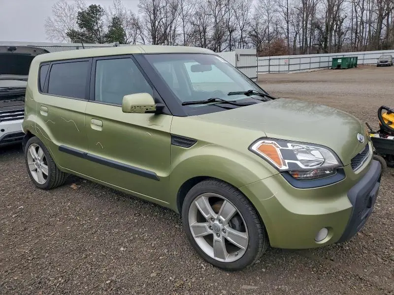 2010 KIA SOUL +  