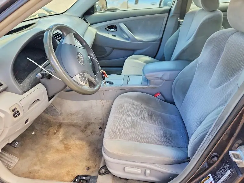 2011 TOYOTA CAMRY LE  