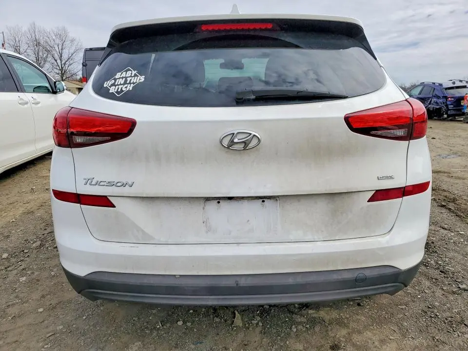 2020 HYUNDAI TUCSON SE  