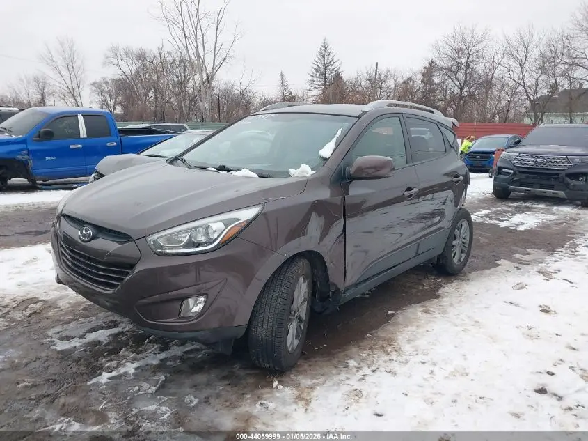 2015 HYUNDAI TUCSON SE
