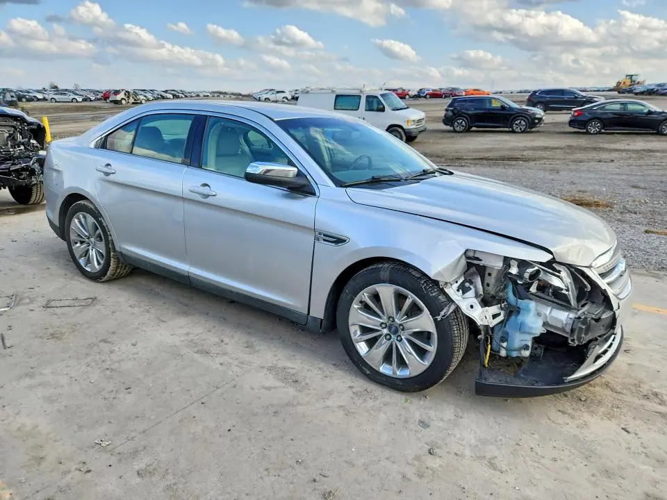 2011 FORD TAURUS LIMITED  