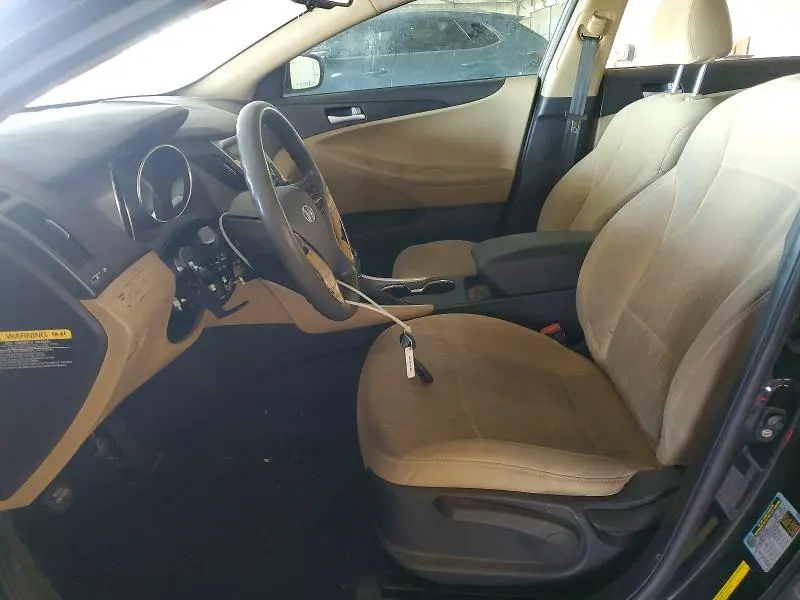 2012 HYUNDAI SONATA GLS  