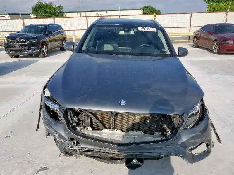 2016 MERCEDES-BENZ GLC 300  