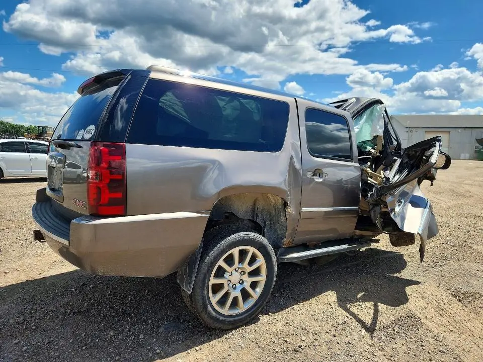 2013 GMC YUKON XL DENALI  