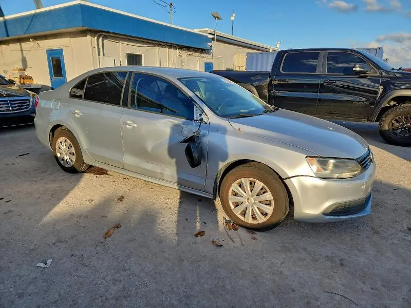 2014 VOLKSWAGEN JETTA BASE  