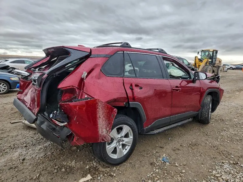 2021 TOYOTA RAV4 XLE  