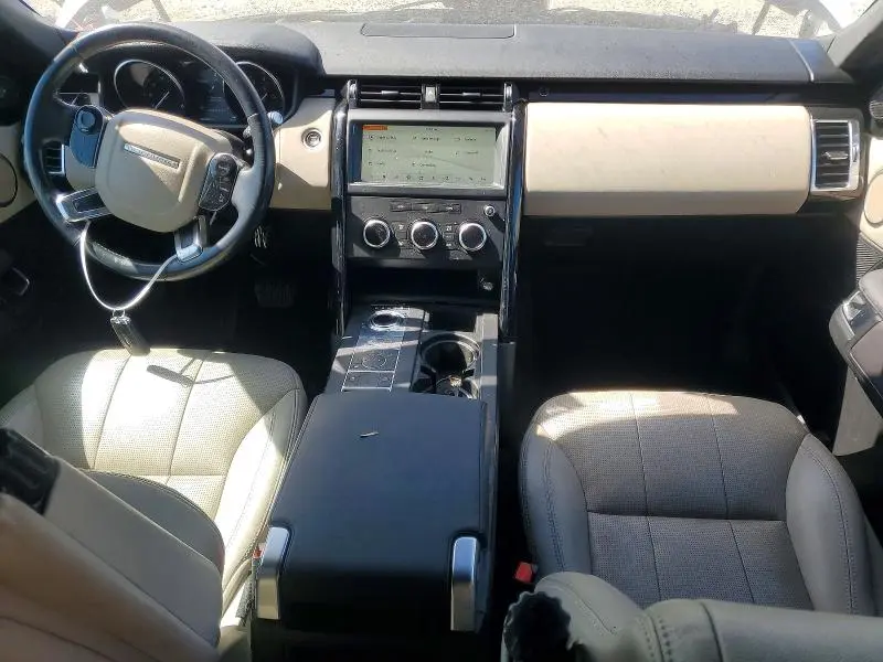 2020 LAND ROVER DISCOVERY SE  