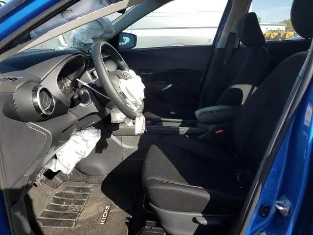 2024 NISSAN KICKS SV  