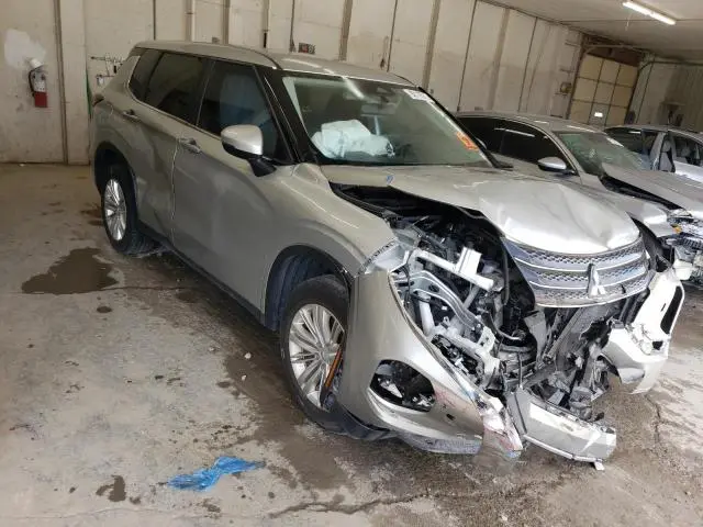 2024 MITSUBISHI OUTLANDER ES  