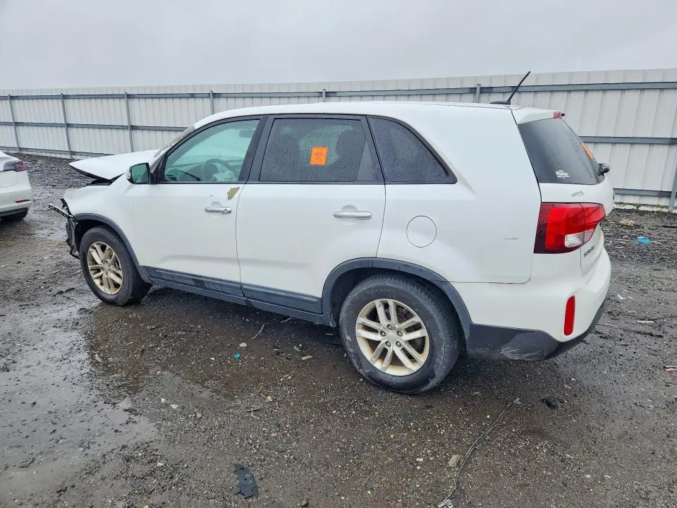 2015 KIA SORENTO LX  