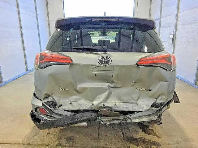 2018 TOYOTA RAV4 XLE  
