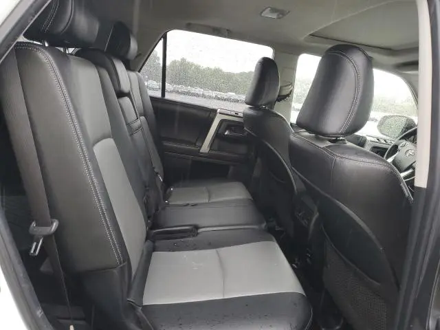 2017 TOYOTA 4RUNNER SR5  