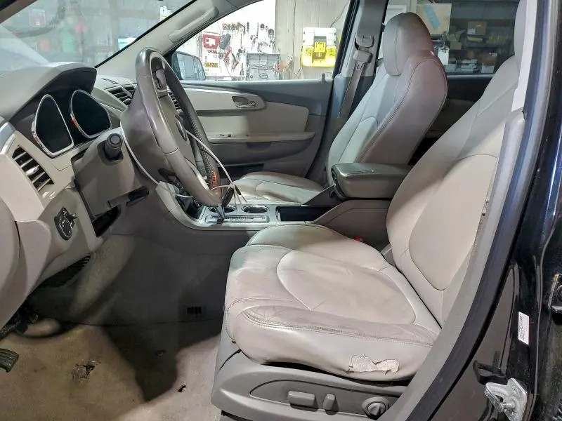 2012 CHEVROLET TRAVERSE LT  