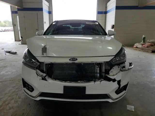 2019 KIA CADENZA LUXURY  
