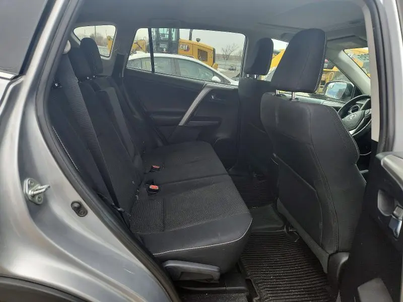 2017 TOYOTA RAV4 XLE  