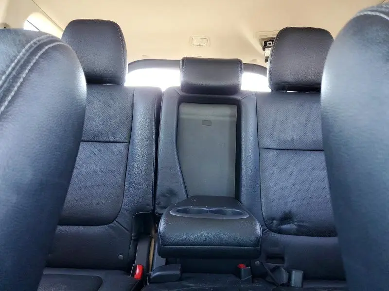 2016 MITSUBISHI OUTLANDER ES  