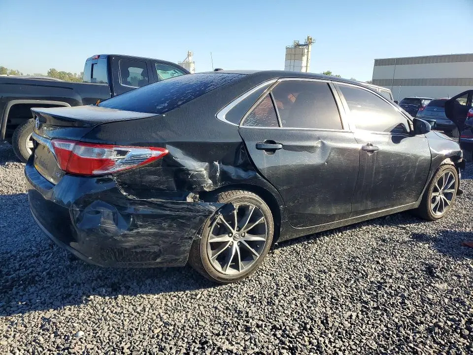 2015 TOYOTA CAMRY XSE V6  