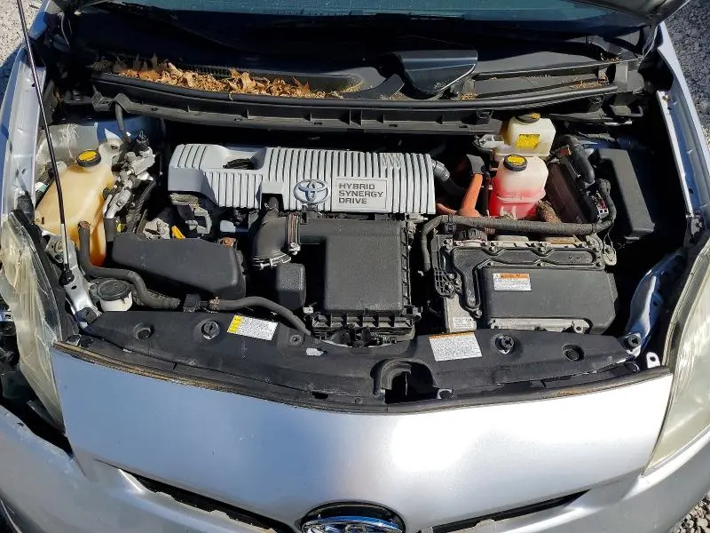 2013 TOYOTA PRIUS THREE  