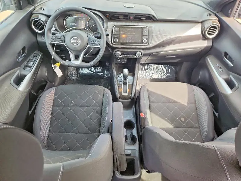 2019 NISSAN KICKS SV  