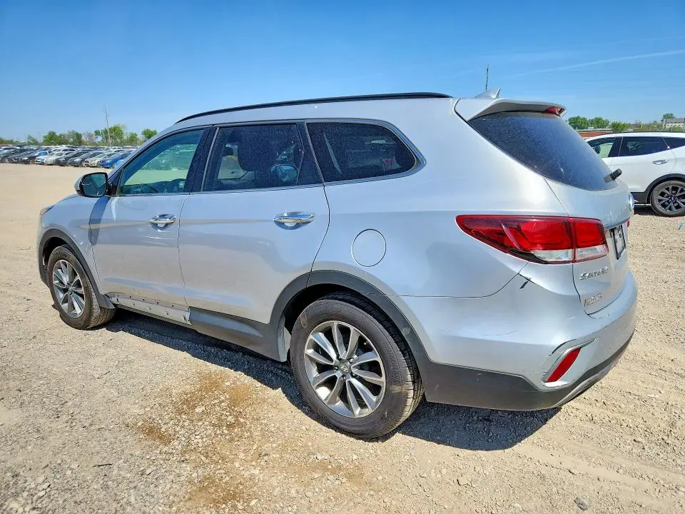 2017 HYUNDAI SANTA FE SE  