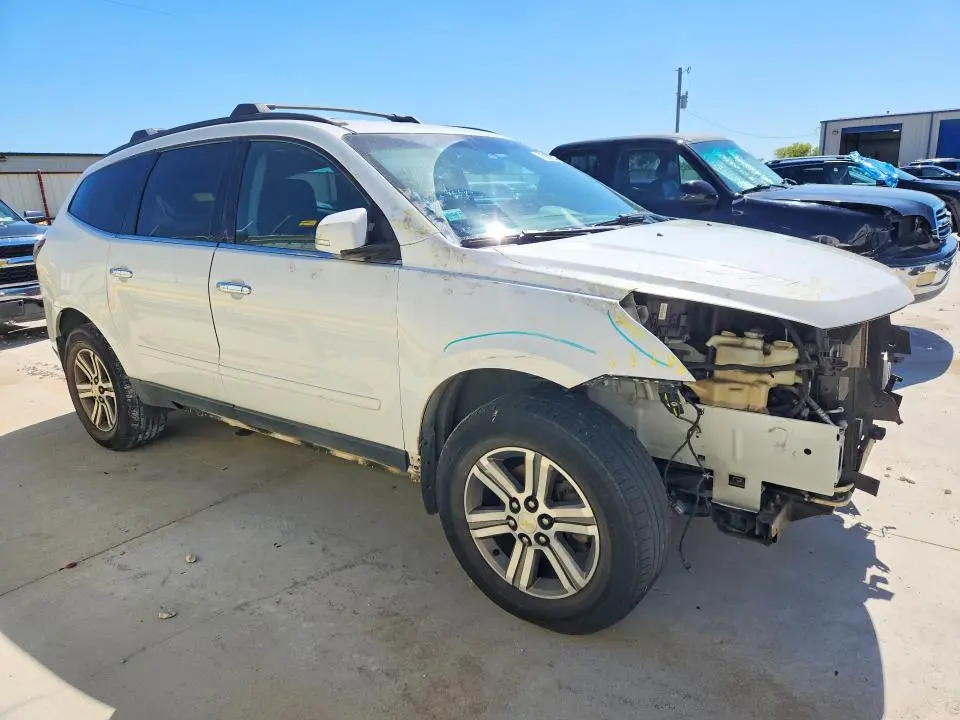 2017 CHEVROLET TRAVERSE LT  