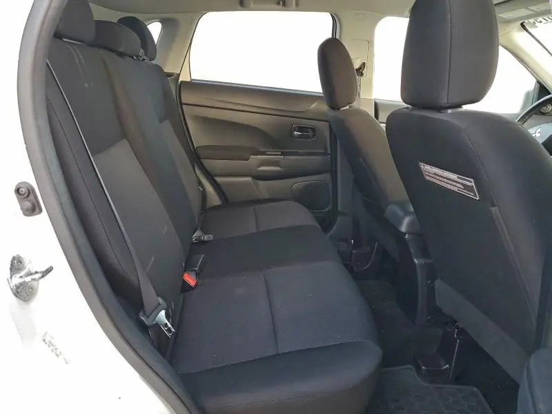 2011 MITSUBISHI OUTLANDER SPORT ES  