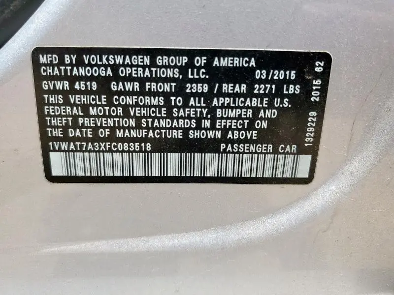 2015 VOLKSWAGEN PASSAT S  