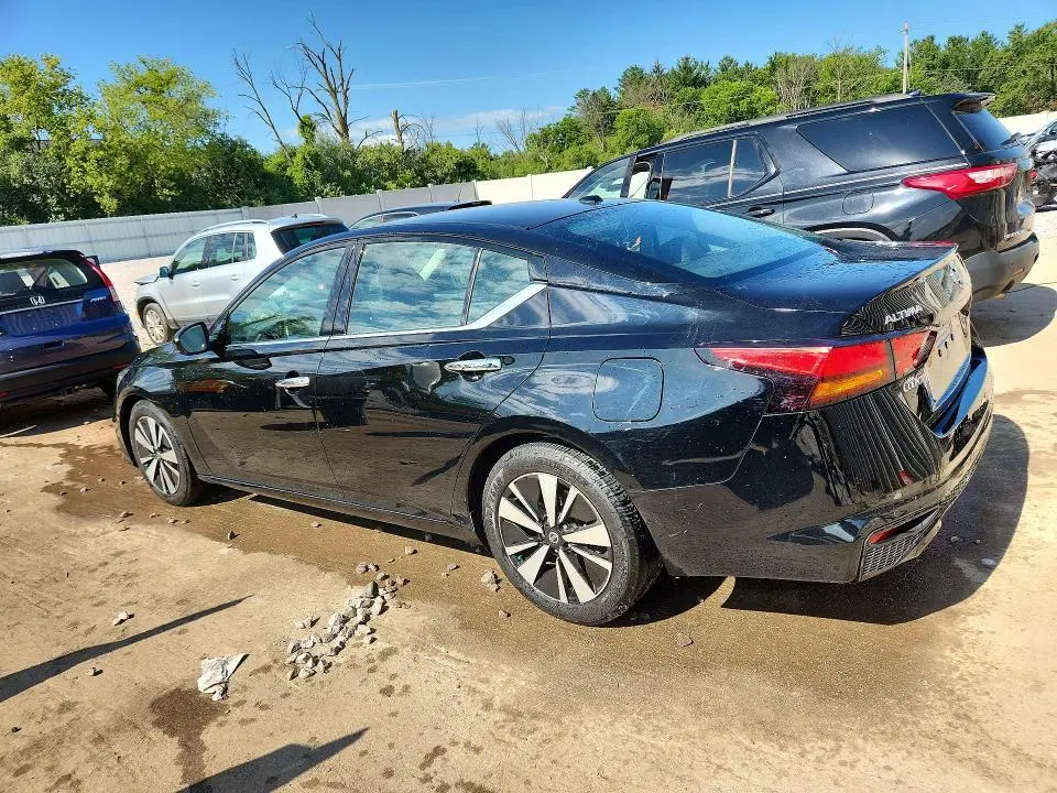 2019 NISSAN ALTIMA SL  