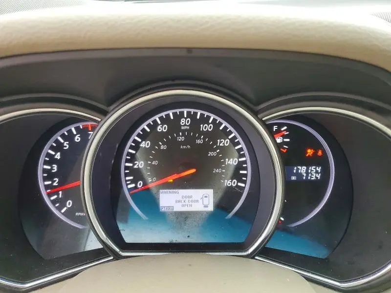 2011 NISSAN MURANO S  