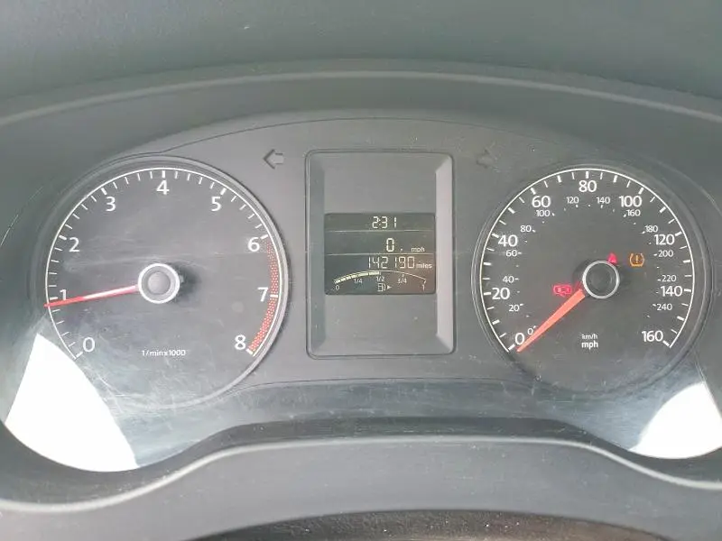 2013 VOLKSWAGEN JETTA BASE  