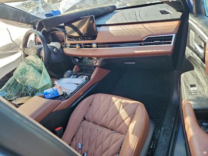 2025 MITSUBISHI OUTLANDER SEL  