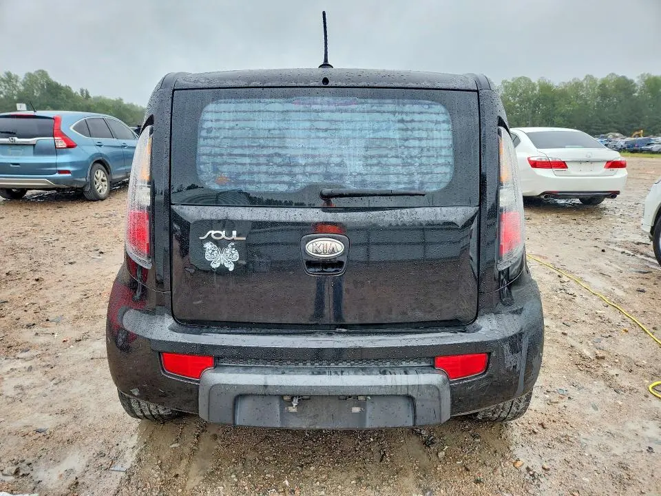 2010 KIA SOUL +  