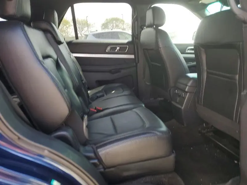 2017 FORD EXPLORER XLT  