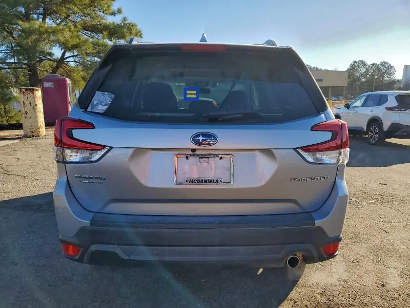 2021 SUBARU FORESTER LIMITED  