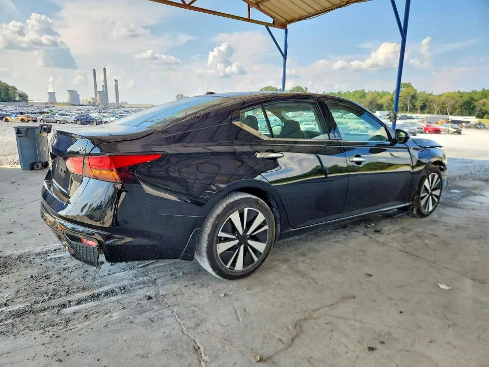 2019 NISSAN ALTIMA SV  