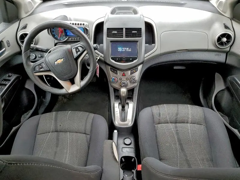 2016 CHEVROLET SONIC LT  