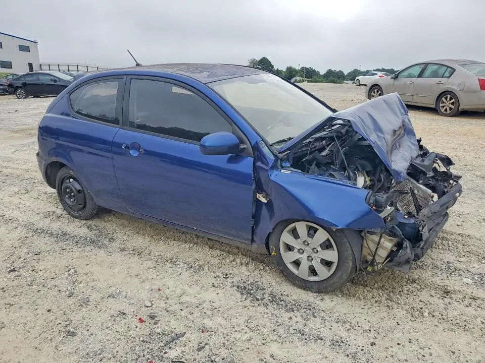 2010 HYUNDAI ACCENT GS  