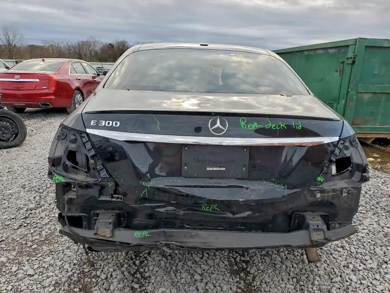 2019 MERCEDES-BENZ E 300  