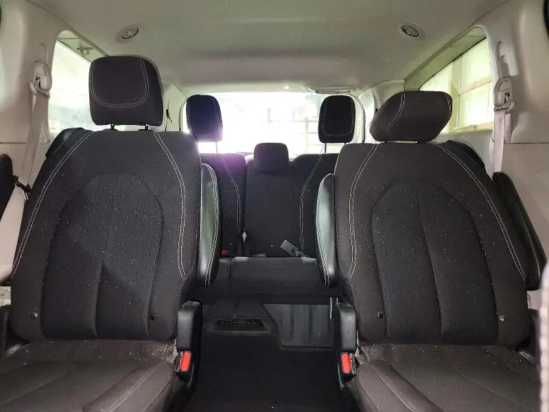 2021 CHRYSLER VOYAGER LX  
