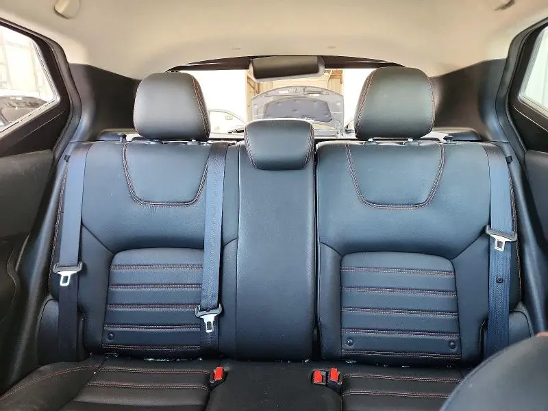 2019 NISSAN KICKS SR  