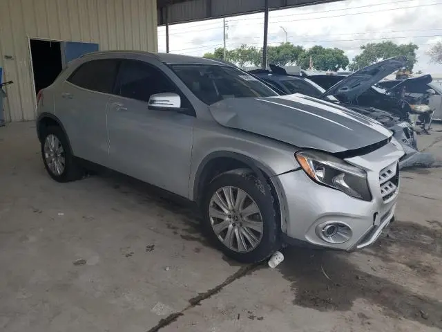 2020 MERCEDES-BENZ GLA 250  