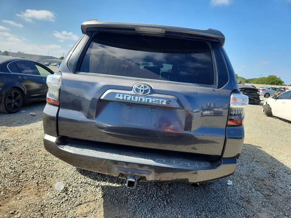 2019 TOYOTA 4RUNNER SR5  