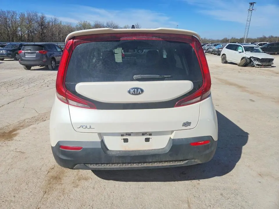 2020 KIA SOUL LX  