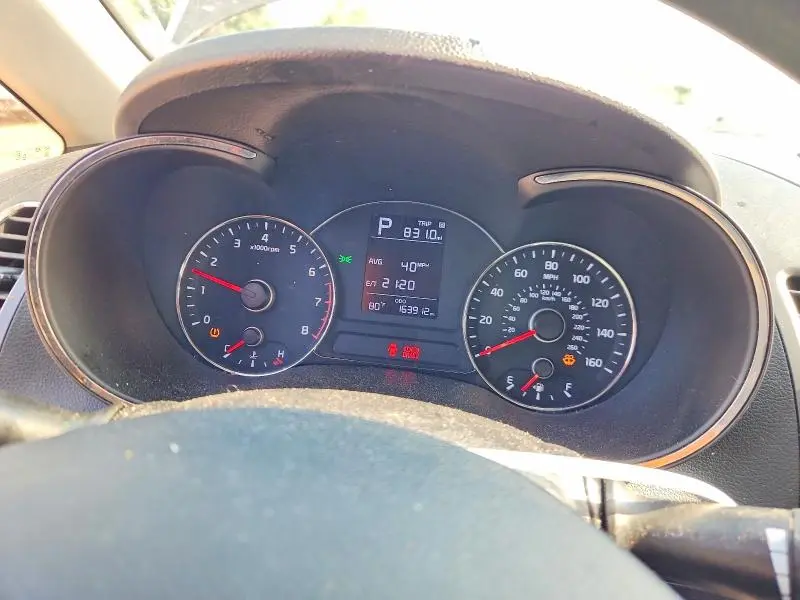 2017 KIA FORTE LX  