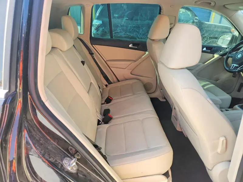 2014 VOLKSWAGEN TIGUAN S  