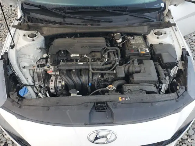2021 HYUNDAI ELANTRA SE  
