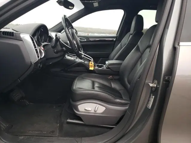 2014 PORSCHE CAYENNE   